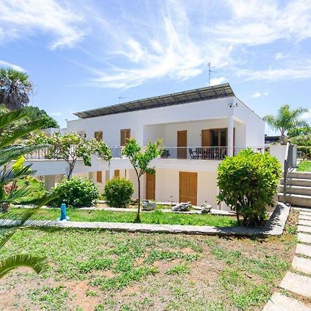 Blue Area Apartments - Fromhometosalento Torre dell'Orso Ngoại thất bức ảnh