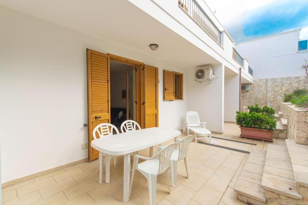 Blue Area Apartments - Fromhometosalento Torre dell'Orso Ngoại thất bức ảnh