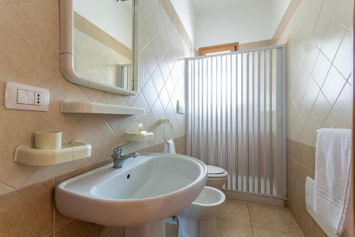 Blue Area Apartments - Fromhometosalento Torre dell'Orso Ngoại thất bức ảnh