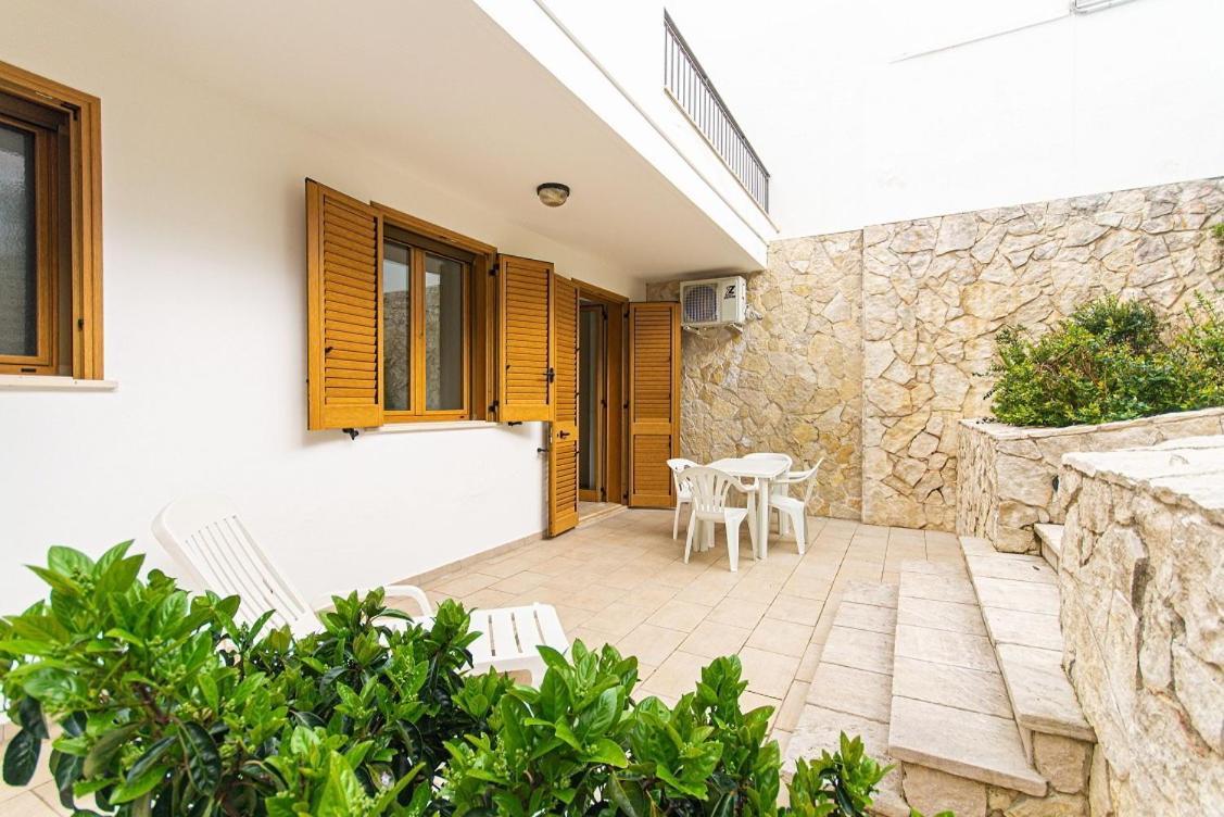 Blue Area Apartments - Fromhometosalento Torre dell'Orso Ngoại thất bức ảnh
